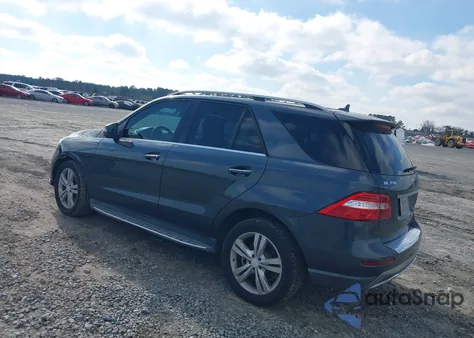 2013 Mercedes-Benz Ml 350 z USA, uszkodzony, nr VIN 4JGDA5JB8DA169223